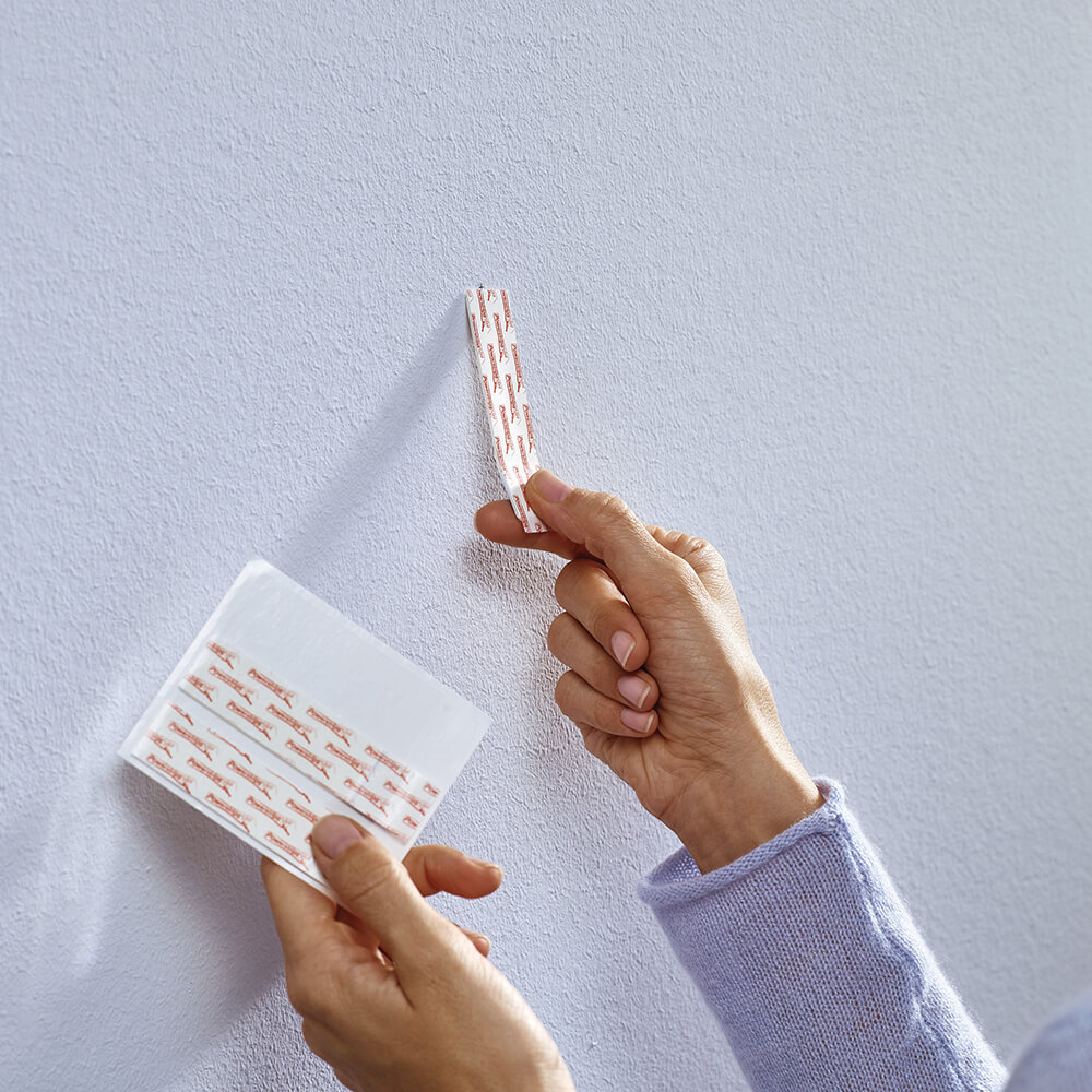 Tesa Powerstrips Waterproof Gancio Adesivo Portarasoio - Bianco, Per Bagno E Doccia, Tenuta Fino A 3 Kg, Rimovibile E Riutilizzabile